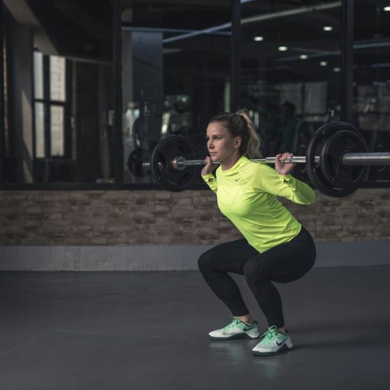 barbell-stands-34e65e7ae36c428a88ba8e0e478933e4